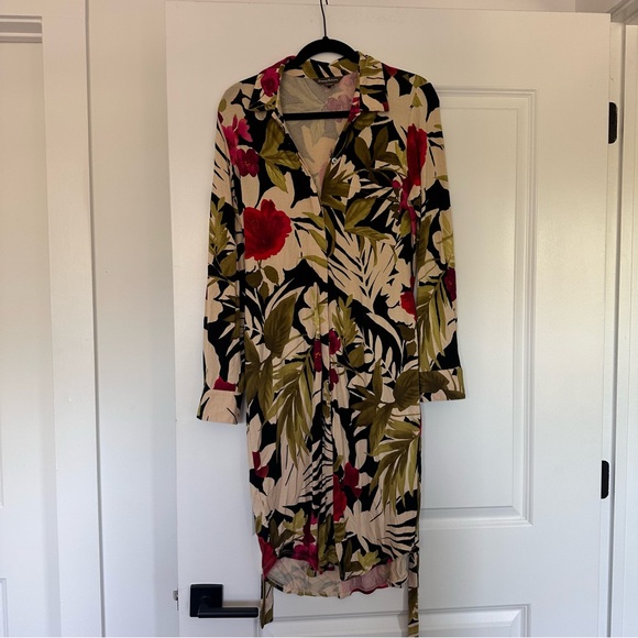 Tommy Bahama (M) Victoria Blooms Shirt Dress- Pink Green Floral Belted Button Up - Picture 6 of 10